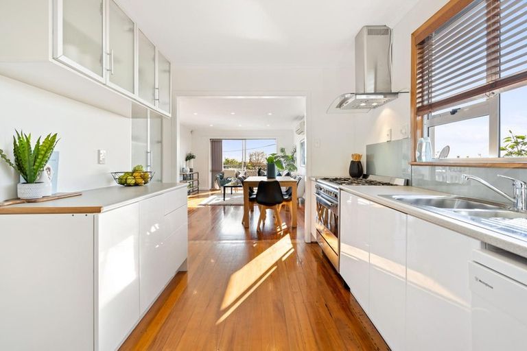 Photo of property in 29 Kokiri Street, Te Atatu South, Auckland, 0610