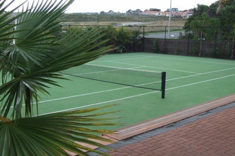 Photo of property in Santa Rosa, 3/340 Gulf Harbour Drive, Gulf Harbour, Whangaparaoa, 0930