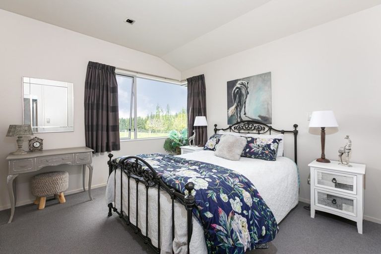 Photo of property in 180a Tikokino Road, Waipawa, 4273