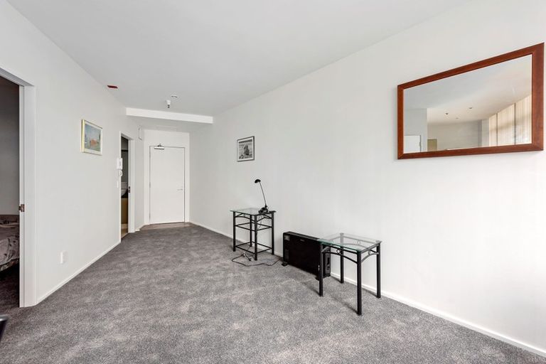 Photo of property in Hume House, 13/152u The Terrace, Wellington Central, Wellington, 6011