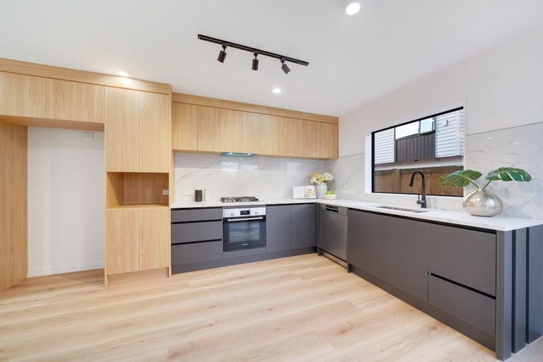 Photo of property in 71c Kimpton Road, Papatoetoe, Auckland, 2025