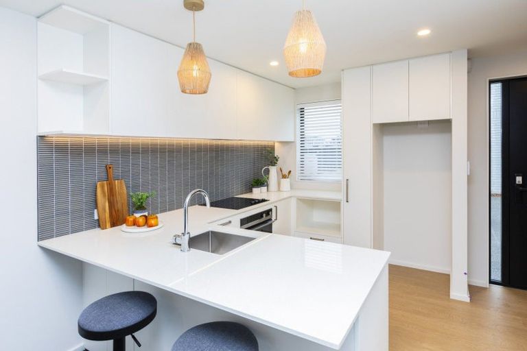 Photo of property in 35 Seymour Street, Hornby, Christchurch, 8042