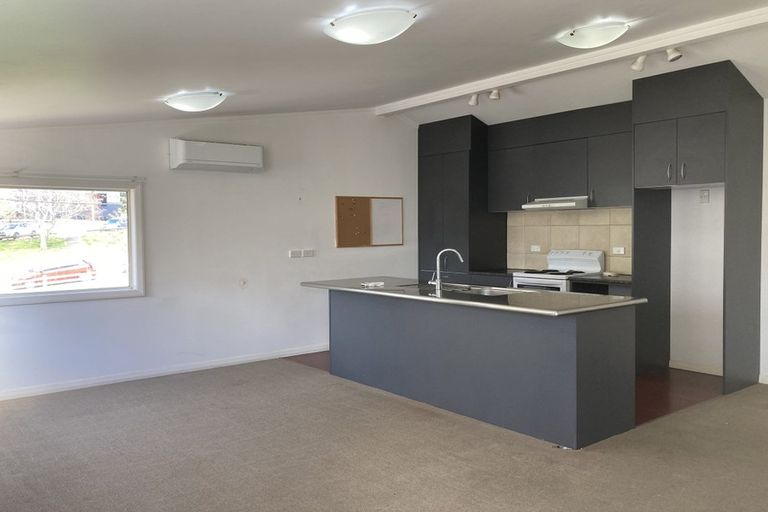 Photo of property in 132 Wallace Street, Mount Cook, Wellington, 6021