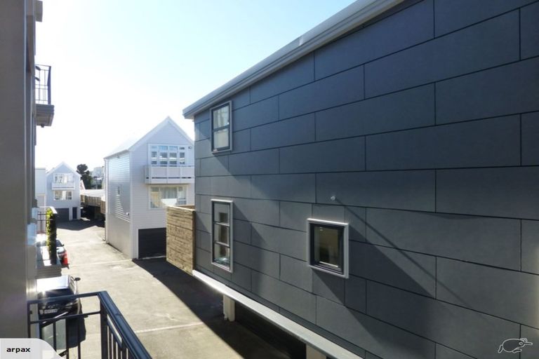 Photo of property in Pirie Street Townhouses, 28/35u Pirie Street, Mount Victoria, Wellington, 6011