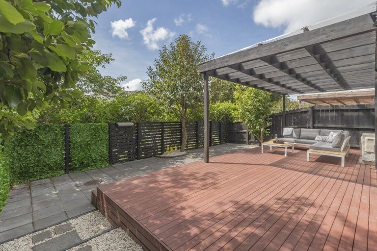 Photo of property in 14 Windfola Parkway, Takanini, 2112