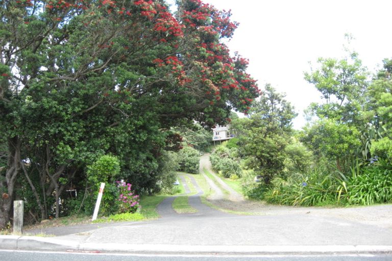 Photo of property in 59 Waitea Road, Muriwai, Waimauku, 0881