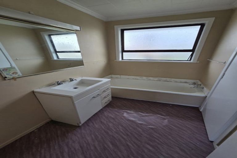 Photo of property in 25 Battiscombe Terrace, Waitara, 4320