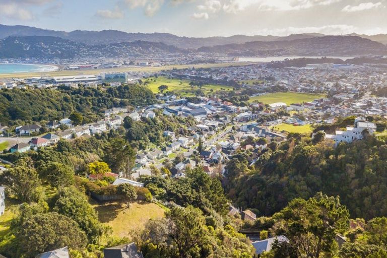 Photo of property in 102 Sidlaw Street, Strathmore Park, Wellington, 6022