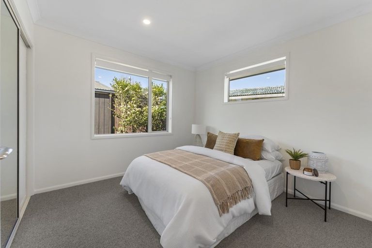 Photo of property in 9a Larch Place, Casebrook, Christchurch, 8051