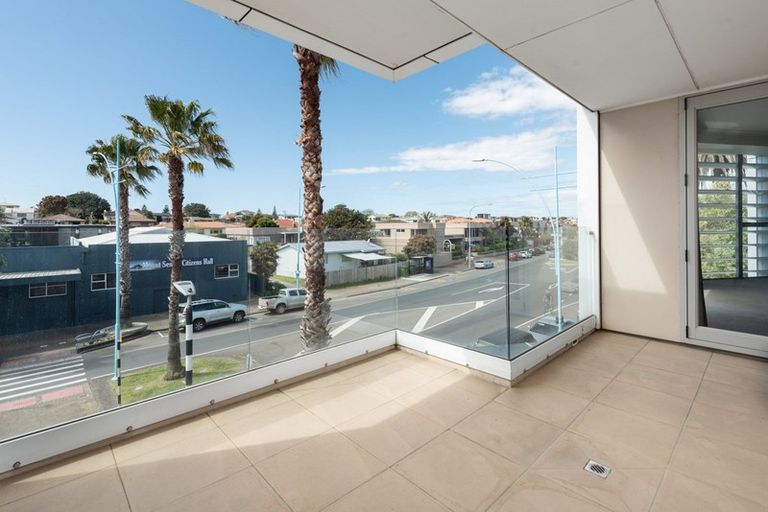 Photo of property in 204/332 Maunganui Road, Mount Maunganui, 3116