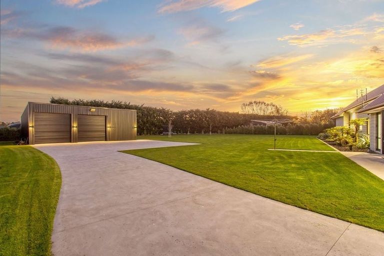 Photo of property in 11 Classiebawn Lane, Prebbleton, Christchurch, 7676