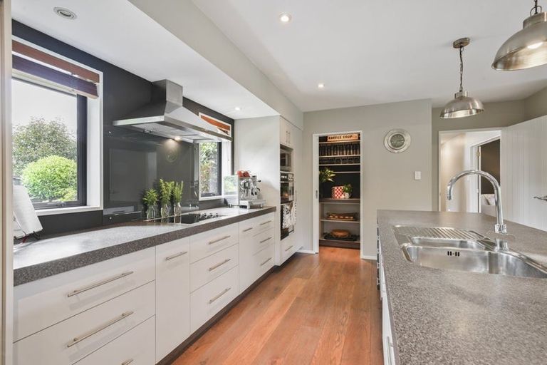 Photo of property in 37 Enverton Drive, Rangiora, 7400