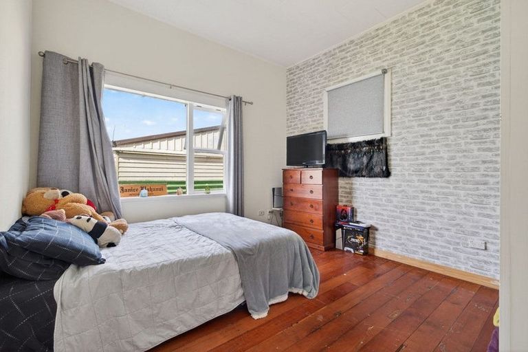 Photo of property in 1a Wellington Street, Feilding, 4702