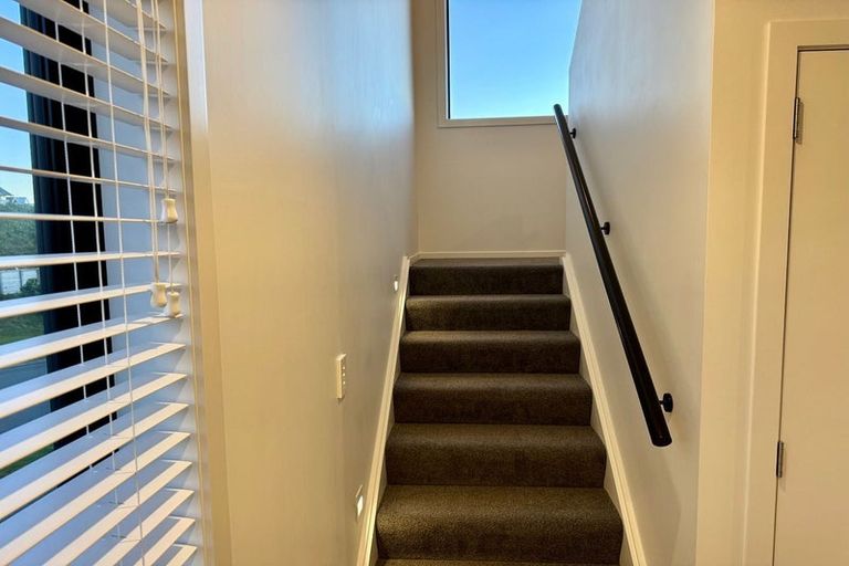 Photo of property in 73 Cedarwood Street, Woodridge, Wellington, 6037