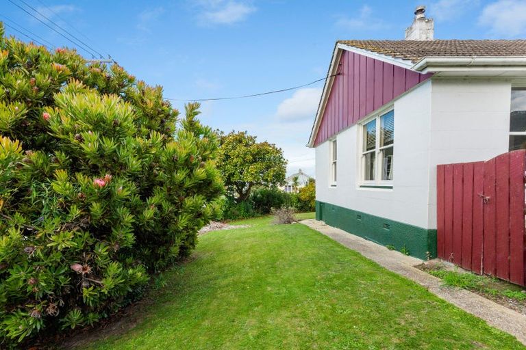 Photo of property in 18 Mclean Street, Oamaru North, Oamaru, 9400