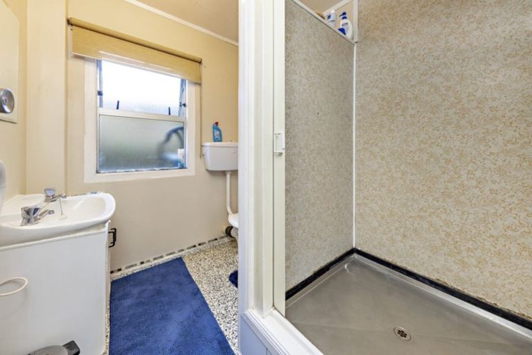 Photo of property in 1/14 Great South Road, Manurewa, Auckland, 2102