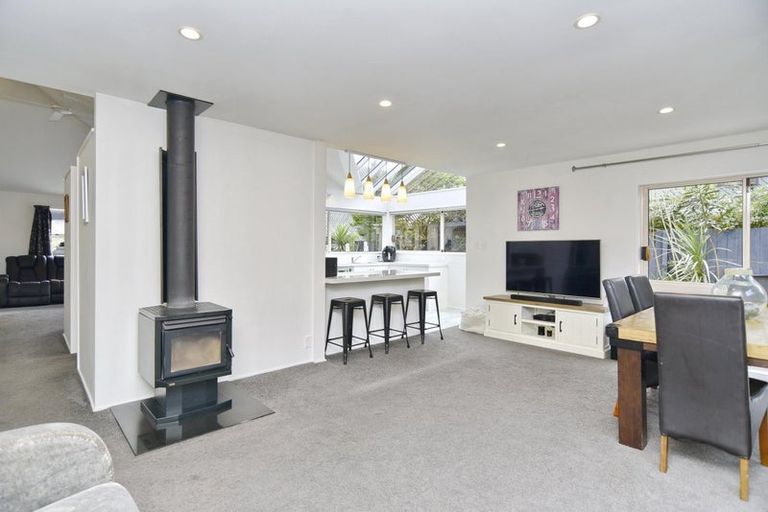 Photo of property in 9 Tangmere Place, Burwood, Christchurch, 8061