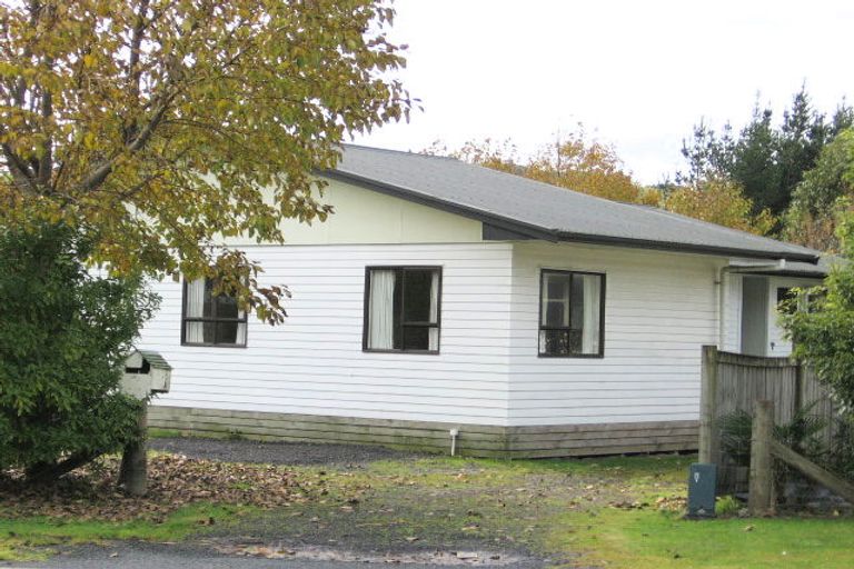 Photo of property in 128b Awaroa Road, Helensville, 0800