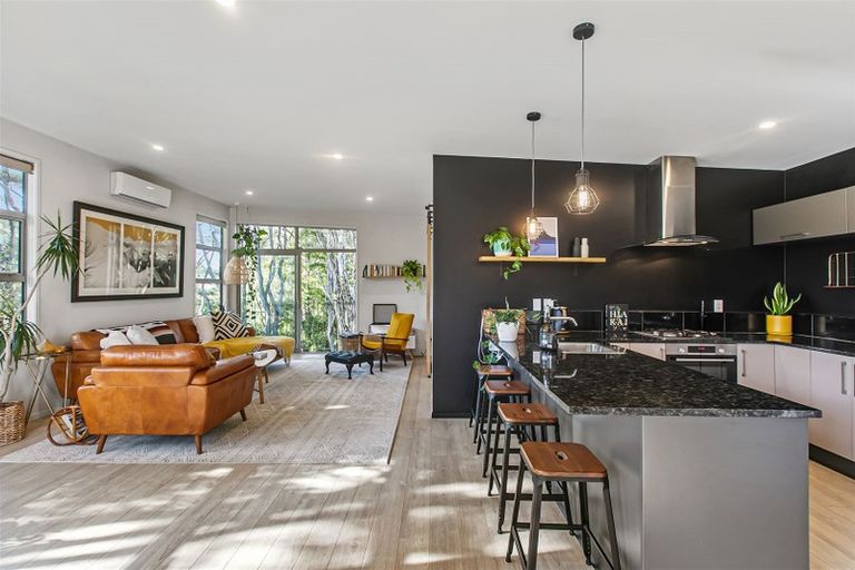 Photo of property in 196a Old Titirangi Road, Titirangi, Auckland, 0604