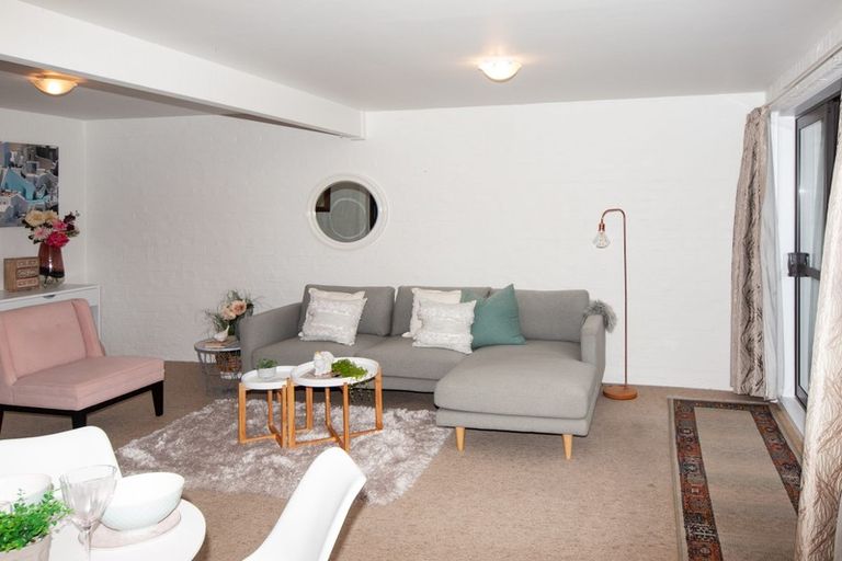 Photo of property in 141f Churton Drive, Churton Park, Wellington, 6037