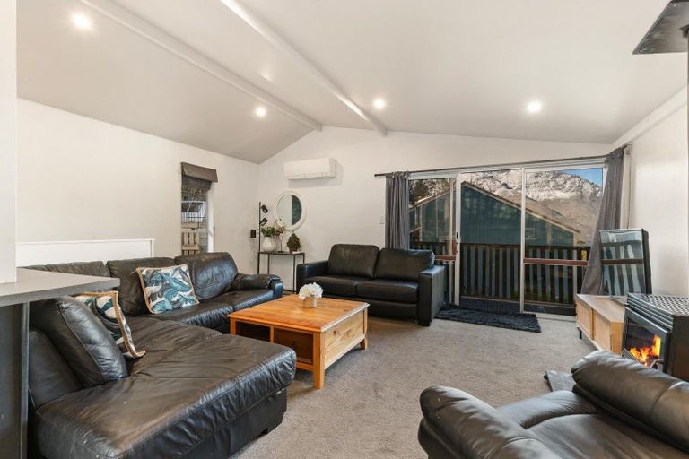 Photo of property in 255c Fernhill Road, Sunshine Bay, Queenstown, 9300