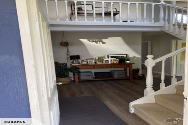 Photo of property in 2/132 Nile Road, Milford, Auckland, 0620