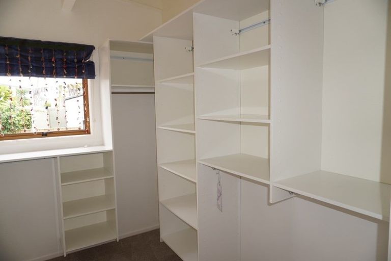 Photo of property in 11 Munstead Place, Hillcrest, Auckland, 0627