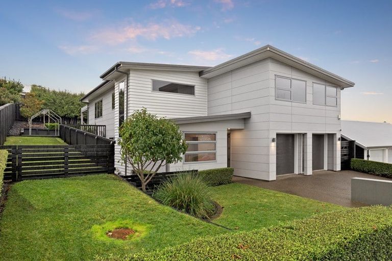 Photo of property in 44 Anselmi Ridge Road, Pukekohe, 2120