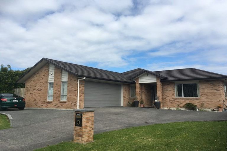 Photo of property in 240 Harbourside Drive, Karaka, Papakura, 2113