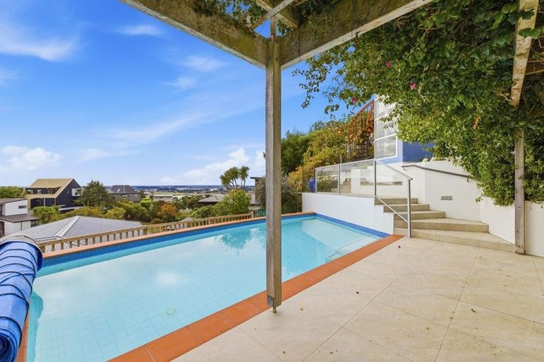 Photo of property in 31 Janice Place, Mount Pleasant, Christchurch, 8081