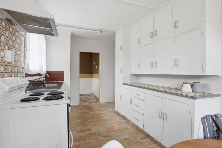 Photo of property in 52 Second Avenue, Avenues, Whangarei, 0110