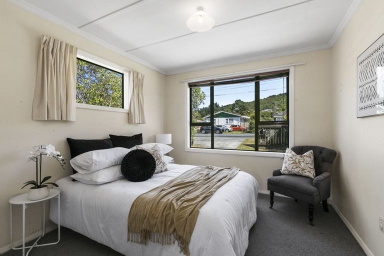 Photo of property in 55 Main Road, Wainuiomata, Lower Hutt, 5014