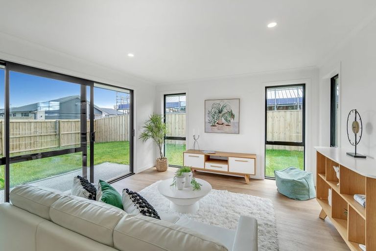 Photo of property in 4 Gemstone Place, Rolleston, 7615
