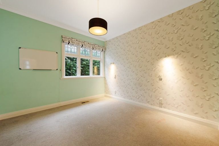 Photo of property in 20 Beauchamp Street, Karori, Wellington, 6012