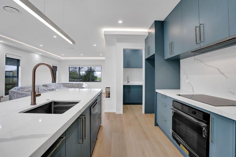 Photo of property in 21 Airport Drive, New Plymouth Airport, New Plymouth, 4373
