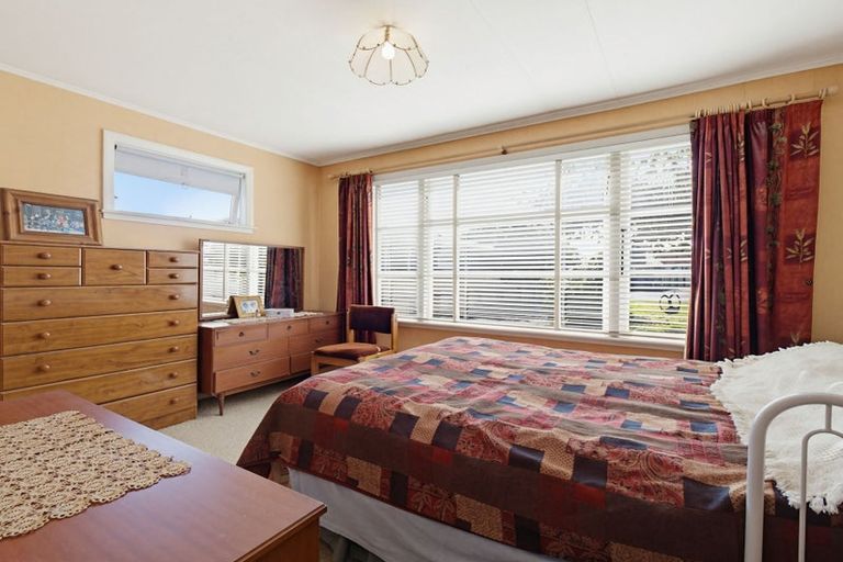 Photo of property in 36 Gloucester Street, Takaro, Palmerston North, 4412