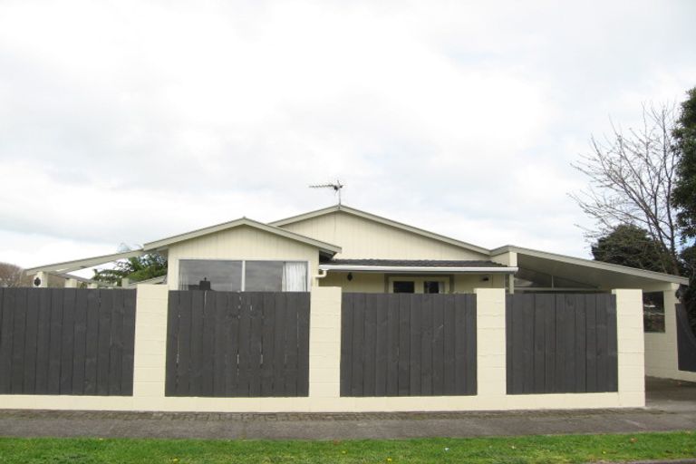 Photo of property in 117a Broadway, Waitara, 4320