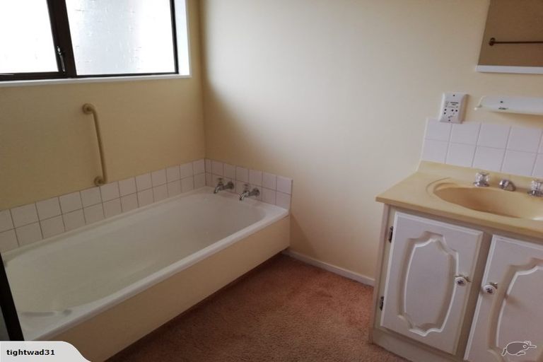 Photo of property in 89 College Street, Awapuni, Palmerston North, 4412