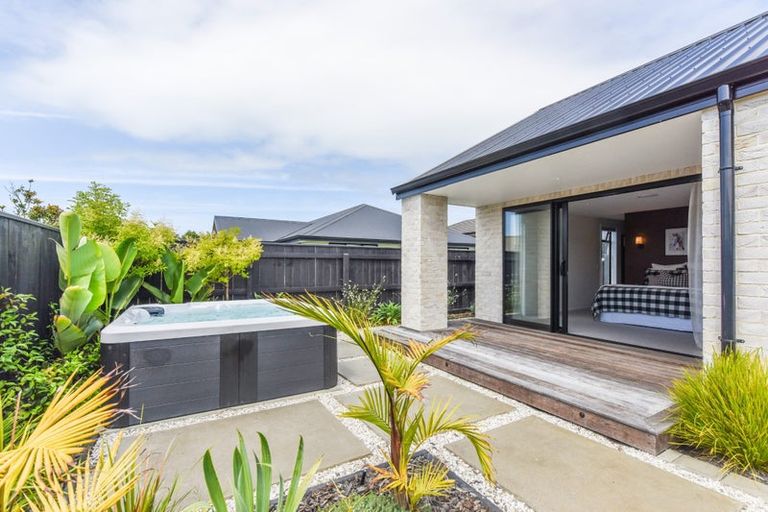 Photo of property in 5 Safre Place, Mapua, 7005