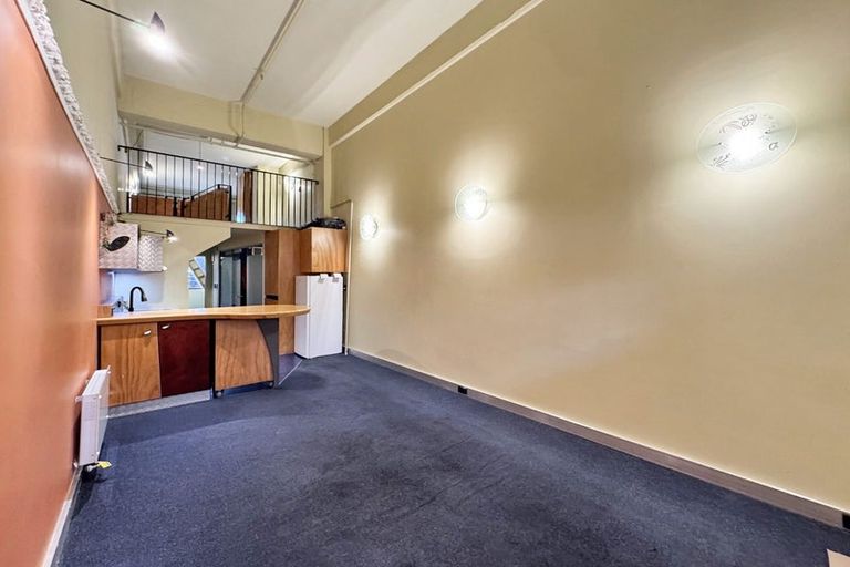 Photo of property in Qba Apartments, 1m/51 Webb Street, Mount Cook, Wellington, 6011