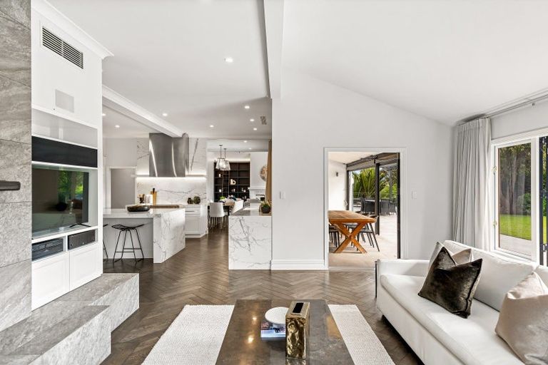 Photo of property in 6 Emily Lane, Greenhithe, Auckland, 0632