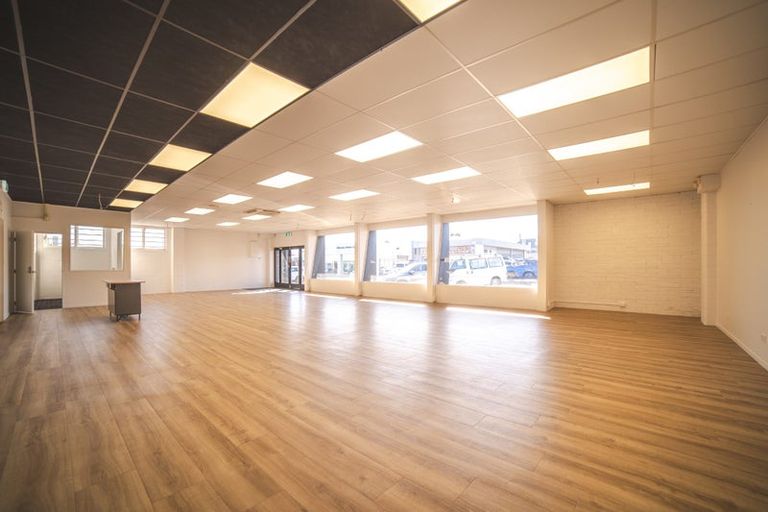 Photo of property in 32 Second Avenue, Avenues, Whangarei, 0110