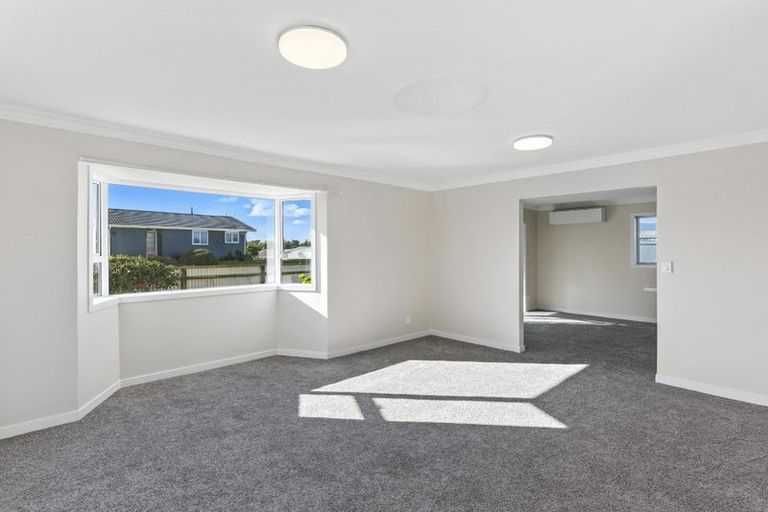 Photo of property in 5 Karaka Street, Otaki Beach, Otaki, 5512