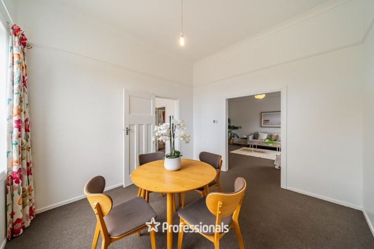 Photo of property in 79 Queens Drive, Lyall Bay, Wellington, 6022