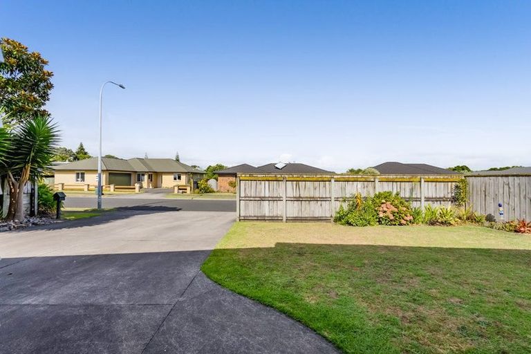 Photo of property in 4 Coby Sydney Drive, Bell Block, New Plymouth, 4312