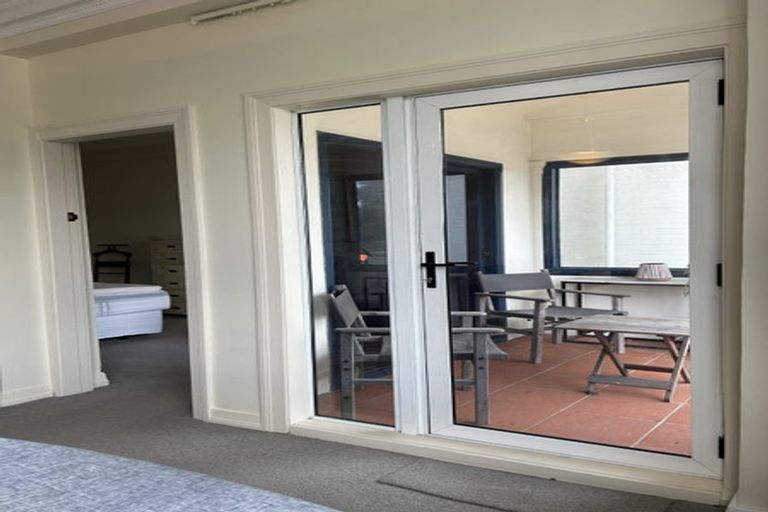 Photo of property in 154u1 Oriental Parade, Oriental Bay, Wellington, 6011
