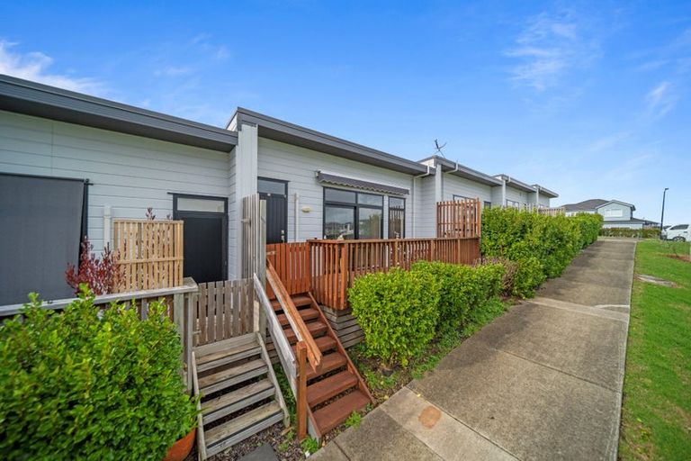 Photo of property in 7 Kapuarangi Lane, Papakura, 2110
