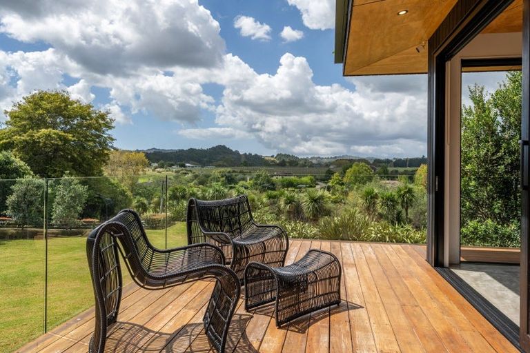 Photo of property in 27 Brownhill Road, Whitford, Manurewa, 2576