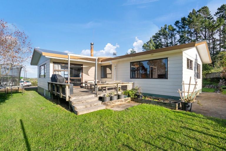 Photo of property in 75 Old Parua Bay Road, Parahaki, Whangarei, 0175