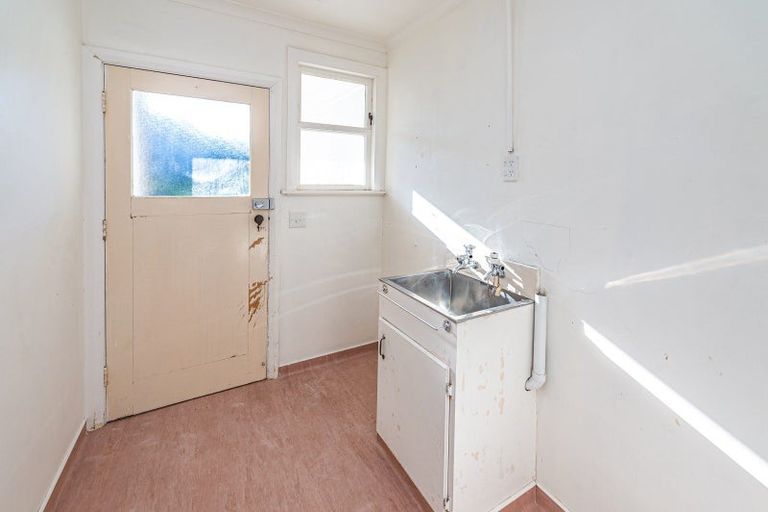 Photo of property in 10 Churchill Crescent, Tawhero, Whanganui, 4501